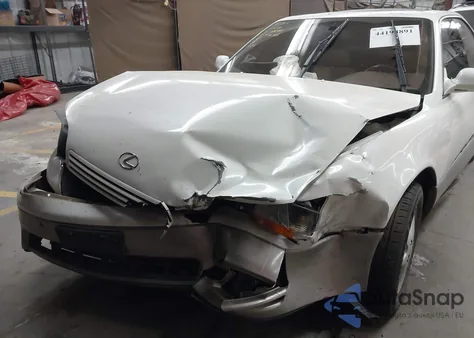 1995 Lexus Es 300 z USA, uszkodzony, nr VIN JT8GK13T8S0095395